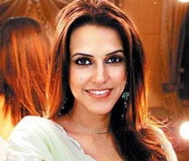 Neha Dhupia keen to work with Rituparno Ghosh